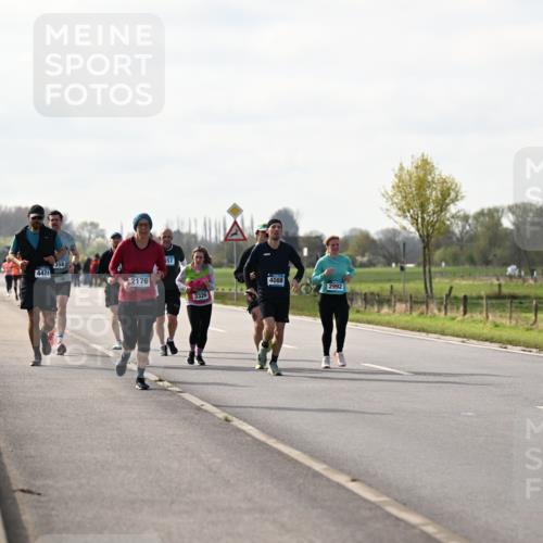 12.04.2026 - 45. Internationalen Wilhelmsburger Insellauf Dr. Thomas Lammeyer http://msf.ph/oto/9445143 12.04.2026 10:21:28 Laufen 4424, 358, 2176, 357, 3326, 4088, 2992 meine-sportfotos.de