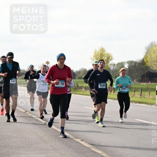 12.04.2026 - 45. Internationalen Wilhelmsburger Insellauf Dr. Thomas Lammeyer http://msf.ph/oto/9445151 12.04.2026 10:21:31 Laufen 4424, 3556, 176, 6, 4088, 2992 meine-sportfotos.de