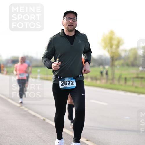 12.04.2026 - 45. Internationalen Wilhelmsburger Insellauf Dr. Thomas Lammeyer http://msf.ph/oto/9445199 12.04.2026 10:21:49 Laufen 45, 2672 meine-sportfotos.de