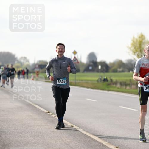 12.04.2026 - 45. Internationalen Wilhelmsburger Insellauf Dr. Thomas Lammeyer http://msf.ph/oto/9445215 12.04.2026 10:21:56 Laufen 5803, 2016, 3855 meine-sportfotos.de