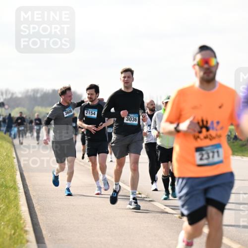 12.04.2026 - 45. Internationalen Wilhelmsburger Insellauf Dr. Thomas Lammeyer http://msf.ph/oto/9445232 12.04.2026 10:22:17 Laufen 3608, 2154, 3036, 2371 meine-sportfotos.de