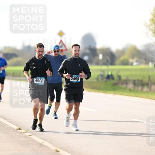 12.04.2026 - 45. Internationalen Wilhelmsburger Insellauf Dr. Thomas Lammeyer http://msf.ph/oto/9445271 12.04.2026 10:22:25 Laufen 4903, 2496 meine-sportfotos.de