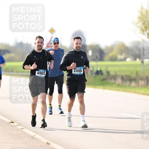 12.04.2026 - 45. Internationalen Wilhelmsburger Insellauf Dr. Thomas Lammeyer http://msf.ph/oto/9445272 12.04.2026 10:22:26 Laufen 4903, 2496 meine-sportfotos.de