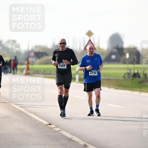 12.04.2026 - 45. Internationalen Wilhelmsburger Insellauf Dr. Thomas Lammeyer http://msf.ph/oto/9445292 12.04.2026 10:22:31 Laufen 3887, 3923, 3488, 4756 meine-sportfotos.de