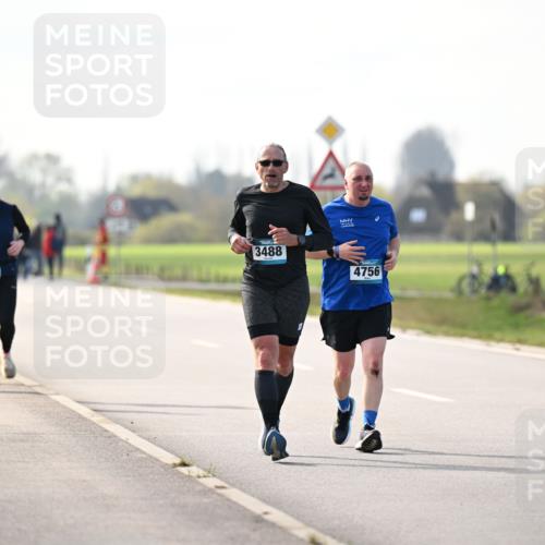 12.04.2026 - 45. Internationalen Wilhelmsburger Insellauf Dr. Thomas Lammeyer http://msf.ph/oto/9445298 12.04.2026 10:22:32 Laufen 3887, 3923, 3488, 4756 meine-sportfotos.de