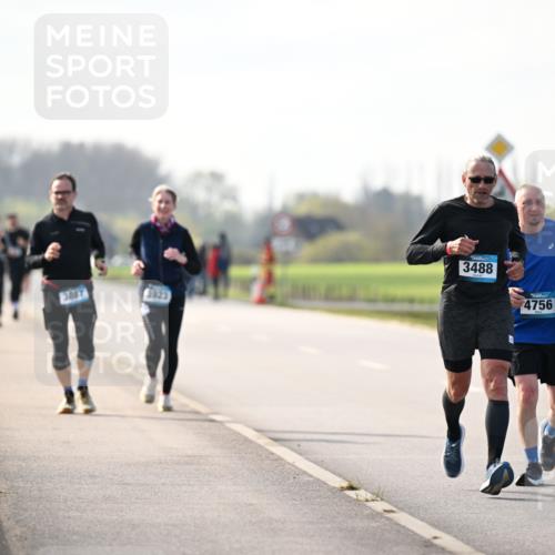 12.04.2026 - 45. Internationalen Wilhelmsburger Insellauf Dr. Thomas Lammeyer http://msf.ph/oto/9445301 12.04.2026 10:22:32 Laufen 3887, 3488, 4756 meine-sportfotos.de