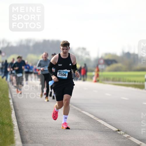 12.04.2026 - 45. Internationalen Wilhelmsburger Insellauf Dr. Thomas Lammeyer http://msf.ph/oto/9445338 12.04.2026 10:22:43 Laufen 2506 meine-sportfotos.de