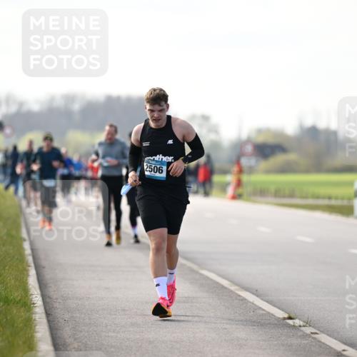 12.04.2026 - 45. Internationalen Wilhelmsburger Insellauf Dr. Thomas Lammeyer http://msf.ph/oto/9445340 12.04.2026 10:22:43 Laufen 2506 meine-sportfotos.de