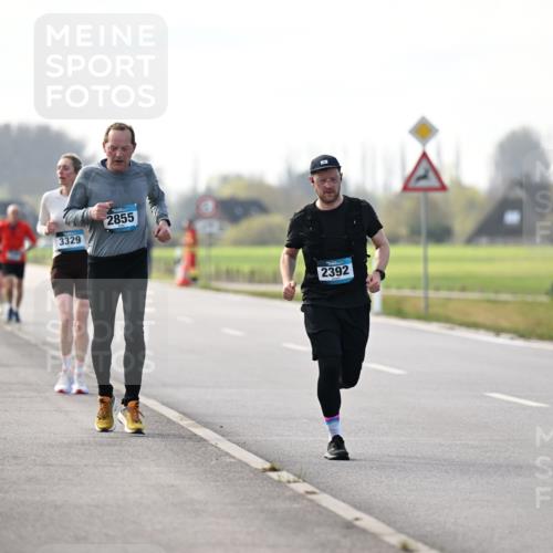 12.04.2026 - 45. Internationalen Wilhelmsburger Insellauf Dr. Thomas Lammeyer http://msf.ph/oto/9445374 12.04.2026 10:22:49 Laufen 3329, 3039, 2855, 2392 meine-sportfotos.de