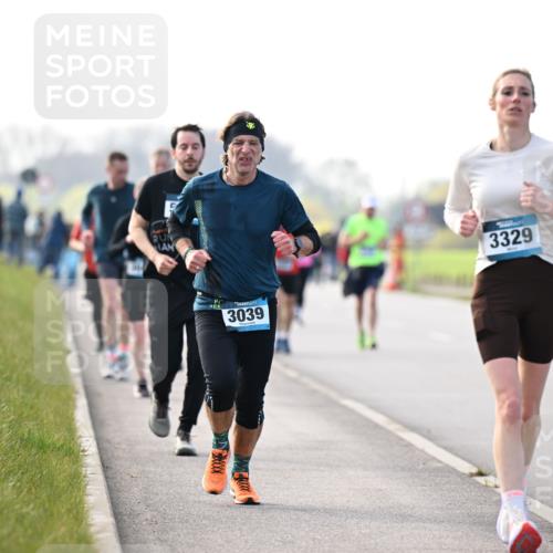 12.04.2026 - 45. Internationalen Wilhelmsburger Insellauf Dr. Thomas Lammeyer http://msf.ph/oto/9445405 12.04.2026 10:22:55 Laufen 3039, 3329, 28 meine-sportfotos.de