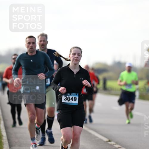 12.04.2026 - 45. Internationalen Wilhelmsburger Insellauf Dr. Thomas Lammeyer http://msf.ph/oto/9445412 12.04.2026 10:23:01 Laufen 3049 meine-sportfotos.de