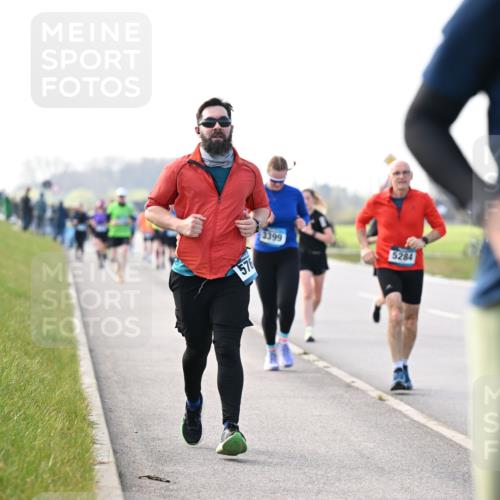 12.04.2026 - 45. Internationalen Wilhelmsburger Insellauf Dr. Thomas Lammeyer http://msf.ph/oto/9445434 12.04.2026 10:23:07 Laufen 576, 3399, 385, 5284 meine-sportfotos.de