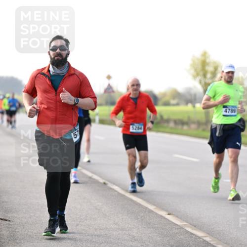 12.04.2026 - 45. Internationalen Wilhelmsburger Insellauf Dr. Thomas Lammeyer http://msf.ph/oto/9445441 12.04.2026 10:23:07 Laufen 157, 5284, 4789 meine-sportfotos.de