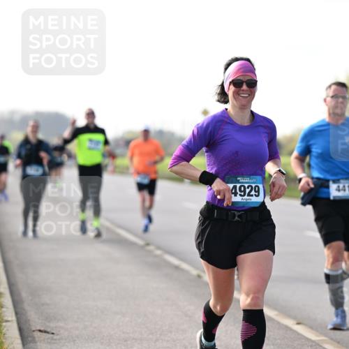 12.04.2026 - 45. Internationalen Wilhelmsburger Insellauf Dr. Thomas Lammeyer http://msf.ph/oto/9445523 12.04.2026 10:23:25 Laufen 4929, 4414 meine-sportfotos.de
