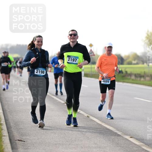 12.04.2026 - 45. Internationalen Wilhelmsburger Insellauf Dr. Thomas Lammeyer http://msf.ph/oto/9445544 12.04.2026 10:23:28 Laufen 2198, 2197, 4689 meine-sportfotos.de