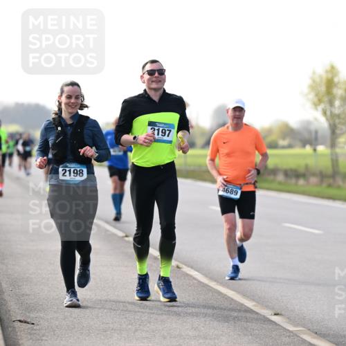 12.04.2026 - 45. Internationalen Wilhelmsburger Insellauf Dr. Thomas Lammeyer http://msf.ph/oto/9445547 12.04.2026 10:23:29 Laufen 2198, 2197, 4689 meine-sportfotos.de
