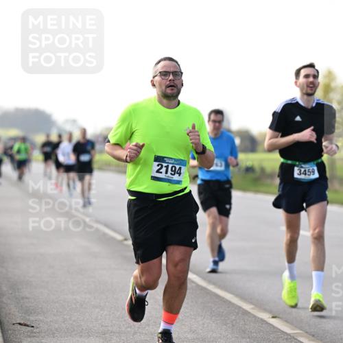 12.04.2026 - 45. Internationalen Wilhelmsburger Insellauf Dr. Thomas Lammeyer http://msf.ph/oto/9445584 12.04.2026 10:23:41 Laufen 2194, 3459 meine-sportfotos.de