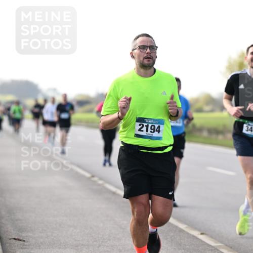 12.04.2026 - 45. Internationalen Wilhelmsburger Insellauf Dr. Thomas Lammeyer http://msf.ph/oto/9445587 12.04.2026 10:23:41 Laufen 2194, 3459 meine-sportfotos.de