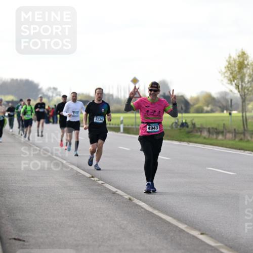 12.04.2026 - 45. Internationalen Wilhelmsburger Insellauf Dr. Thomas Lammeyer http://msf.ph/oto/9445609 12.04.2026 10:23:44 Laufen 3234, 4943 meine-sportfotos.de