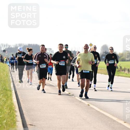 12.04.2026 - 45. Internationalen Wilhelmsburger Insellauf Dr. Thomas Lammeyer http://msf.ph/oto/9446956 12.04.2026 10:28:28 Laufen 3658, 059, 2417, 3723, 14930, 4285, 38, 38, 3753 meine-sportfotos.de