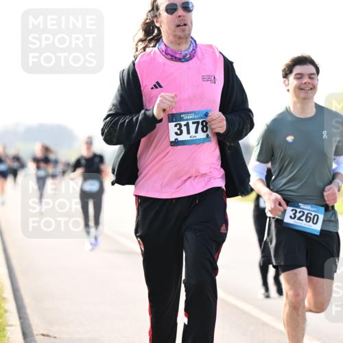 12.04.2026 - 45. Internationalen Wilhelmsburger Insellauf Dr. Thomas Lammeyer http://msf.ph/oto/9447314 12.04.2026 10:29:37 Laufen 3178, 3260 meine-sportfotos.de