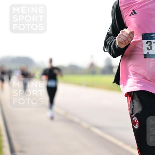 12.04.2026 - 45. Internationalen Wilhelmsburger Insellauf Dr. Thomas Lammeyer http://msf.ph/oto/9447323 12.04.2026 10:29:39 Laufen 45, 317, 4, 2026 meine-sportfotos.de