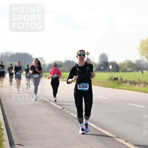 12.04.2026 - 45. Internationalen Wilhelmsburger Insellauf Dr. Thomas Lammeyer http://msf.ph/oto/9447334 12.04.2026 10:29:41 Laufen 5366 meine-sportfotos.de
