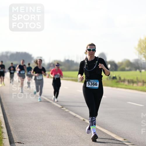 12.04.2026 - 45. Internationalen Wilhelmsburger Insellauf Dr. Thomas Lammeyer http://msf.ph/oto/9447338 12.04.2026 10:29:41 Laufen 5366 meine-sportfotos.de