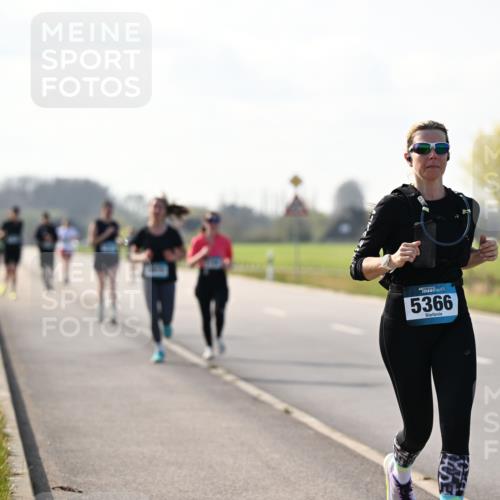 12.04.2026 - 45. Internationalen Wilhelmsburger Insellauf Dr. Thomas Lammeyer http://msf.ph/oto/9447346 12.04.2026 10:29:43 Laufen 45, 5366 meine-sportfotos.de