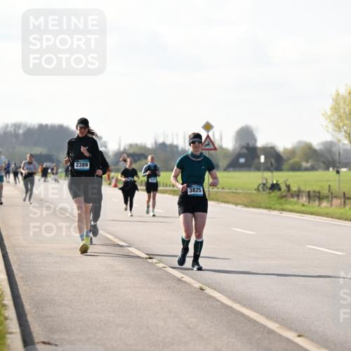 12.04.2026 - 45. Internationalen Wilhelmsburger Insellauf Dr. Thomas Lammeyer http://msf.ph/oto/9447402 12.04.2026 10:29:52 Laufen 2389, 3825 meine-sportfotos.de