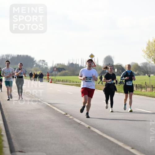 12.04.2026 - 45. Internationalen Wilhelmsburger Insellauf Dr. Thomas Lammeyer http://msf.ph/oto/9447441 12.04.2026 10:30:00 Laufen 5703, 5298, 044, 3045 meine-sportfotos.de