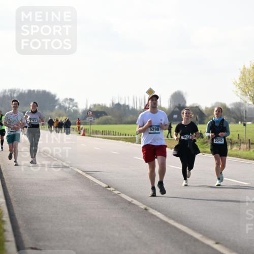 12.04.2026 - 45. Internationalen Wilhelmsburger Insellauf Dr. Thomas Lammeyer http://msf.ph/oto/9447444 12.04.2026 10:30:00 Laufen 5703, 5298, 3044, 3045 meine-sportfotos.de