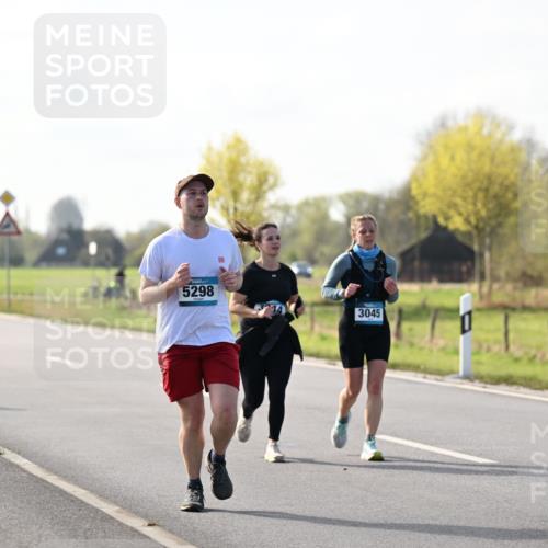 12.04.2026 - 45. Internationalen Wilhelmsburger Insellauf Dr. Thomas Lammeyer http://msf.ph/oto/9447454 12.04.2026 10:30:03 Laufen 5298, 3045 meine-sportfotos.de