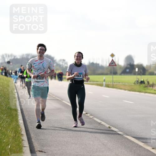 12.04.2026 - 45. Internationalen Wilhelmsburger Insellauf Dr. Thomas Lammeyer http://msf.ph/oto/9447461 12.04.2026 10:30:06 Laufen 703, 5468 meine-sportfotos.de