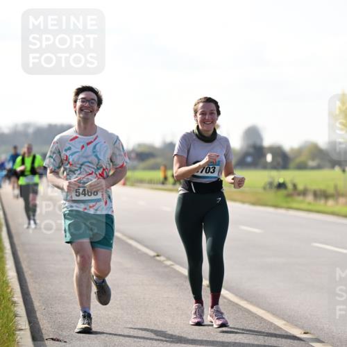 12.04.2026 - 45. Internationalen Wilhelmsburger Insellauf Dr. Thomas Lammeyer http://msf.ph/oto/9447468 12.04.2026 10:30:08 Laufen 5460, 703 meine-sportfotos.de