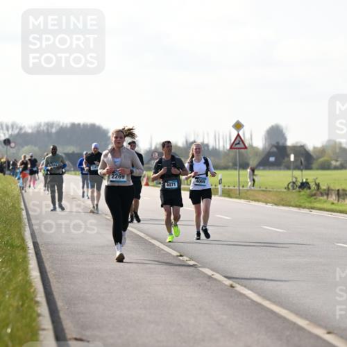 12.04.2026 - 45. Internationalen Wilhelmsburger Insellauf Dr. Thomas Lammeyer http://msf.ph/oto/9447523 12.04.2026 10:30:31 Laufen 3347, 2269, 4069, 4071 meine-sportfotos.de