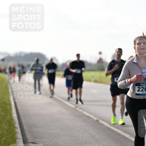 12.04.2026 - 45. Internationalen Wilhelmsburger Insellauf Dr. Thomas Lammeyer http://msf.ph/oto/9447549 12.04.2026 10:30:36 Laufen 45, 2269 meine-sportfotos.de