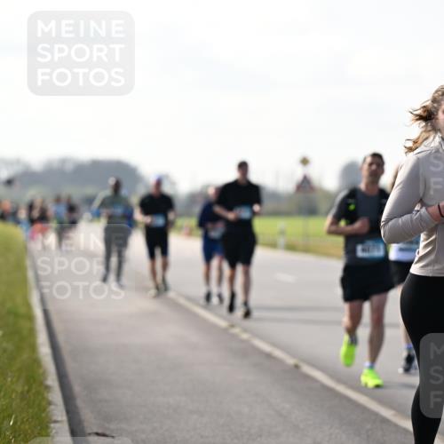 12.04.2026 - 45. Internationalen Wilhelmsburger Insellauf Dr. Thomas Lammeyer http://msf.ph/oto/9447550 12.04.2026 10:30:36 Laufen 2269 meine-sportfotos.de