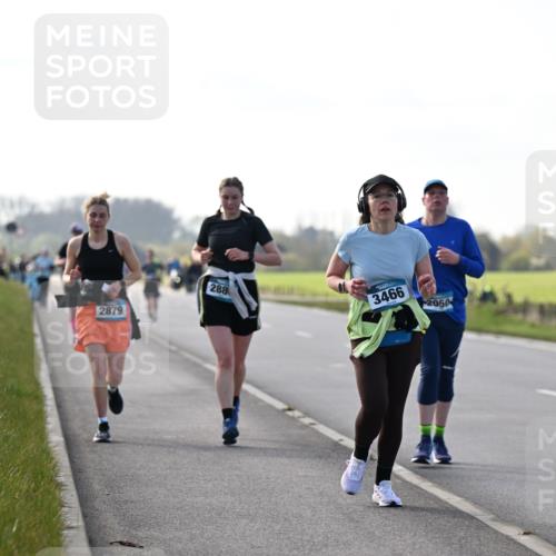 12.04.2026 - 45. Internationalen Wilhelmsburger Insellauf Dr. Thomas Lammeyer http://msf.ph/oto/9447609 12.04.2026 10:30:53 Laufen 2879, 288, 3466, 2050 meine-sportfotos.de