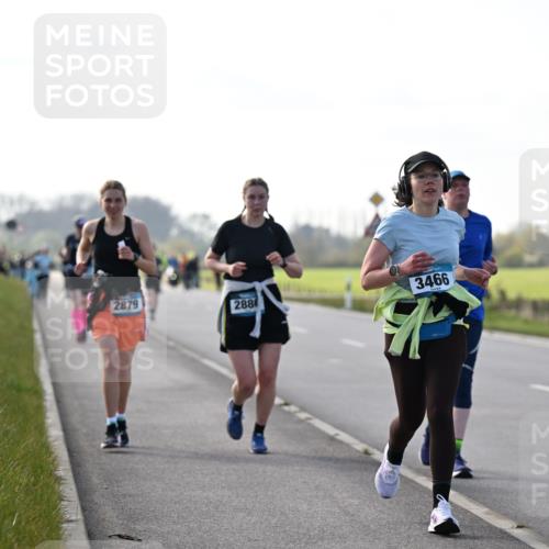 12.04.2026 - 45. Internationalen Wilhelmsburger Insellauf Dr. Thomas Lammeyer http://msf.ph/oto/9447613 12.04.2026 10:30:54 Laufen 2879, 3466, 288 meine-sportfotos.de