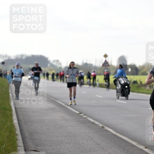 12.04.2026 - 45. Internationalen Wilhelmsburger Insellauf Dr. Thomas Lammeyer http://msf.ph/oto/9447702 12.04.2026 10:31:10 Laufen 5605 meine-sportfotos.de
