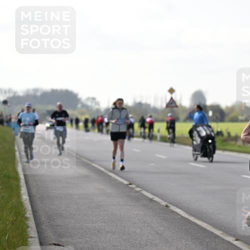 12.04.2026 - 45. Internationalen Wilhelmsburger Insellauf Dr. Thomas Lammeyer http://msf.ph/oto/9447703 12.04.2026 10:31:10 Laufen 05 meine-sportfotos.de