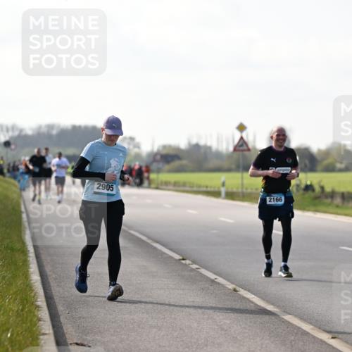 12.04.2026 - 45. Internationalen Wilhelmsburger Insellauf Dr. Thomas Lammeyer http://msf.ph/oto/9447737 12.04.2026 10:31:18 Laufen 2905, 3223, 2166 meine-sportfotos.de