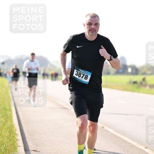 12.04.2026 - 45. Internationalen Wilhelmsburger Insellauf Dr. Thomas Lammeyer http://msf.ph/oto/9447775 12.04.2026 10:31:35 Laufen 3878 meine-sportfotos.de