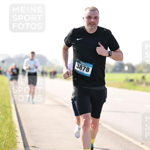 12.04.2026 - 45. Internationalen Wilhelmsburger Insellauf Dr. Thomas Lammeyer http://msf.ph/oto/9447776 12.04.2026 10:31:35 Laufen 3878 meine-sportfotos.de
