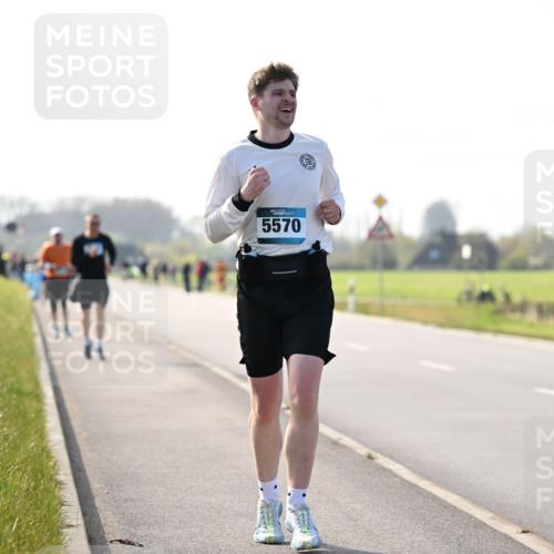 12.04.2026 - 45. Internationalen Wilhelmsburger Insellauf Dr. Thomas Lammeyer http://msf.ph/oto/9447802 12.04.2026 10:31:41 Laufen 5570, 2204 meine-sportfotos.de