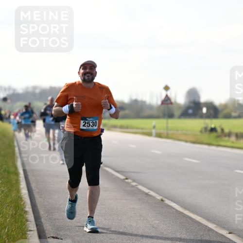 12.04.2026 - 45. Internationalen Wilhelmsburger Insellauf Dr. Thomas Lammeyer http://msf.ph/oto/9447839 12.04.2026 10:31:55 Laufen 2530 meine-sportfotos.de