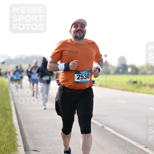 12.04.2026 - 45. Internationalen Wilhelmsburger Insellauf Dr. Thomas Lammeyer http://msf.ph/oto/9447850 12.04.2026 10:31:56 Laufen 2530 meine-sportfotos.de