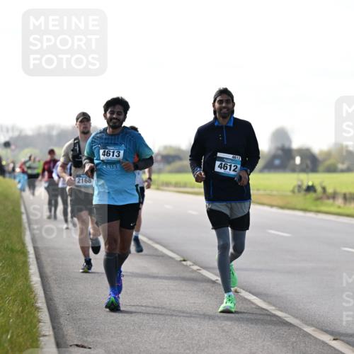 12.04.2026 - 45. Internationalen Wilhelmsburger Insellauf Dr. Thomas Lammeyer http://msf.ph/oto/9447905 12.04.2026 10:32:09 Laufen 2168, 4613, 4612, 4612 meine-sportfotos.de