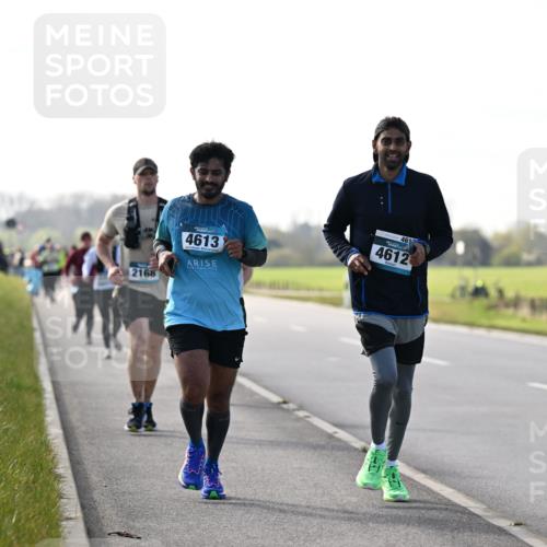 12.04.2026 - 45. Internationalen Wilhelmsburger Insellauf Dr. Thomas Lammeyer http://msf.ph/oto/9447909 12.04.2026 10:32:10 Laufen 2168, 4613, 46, 4612 meine-sportfotos.de